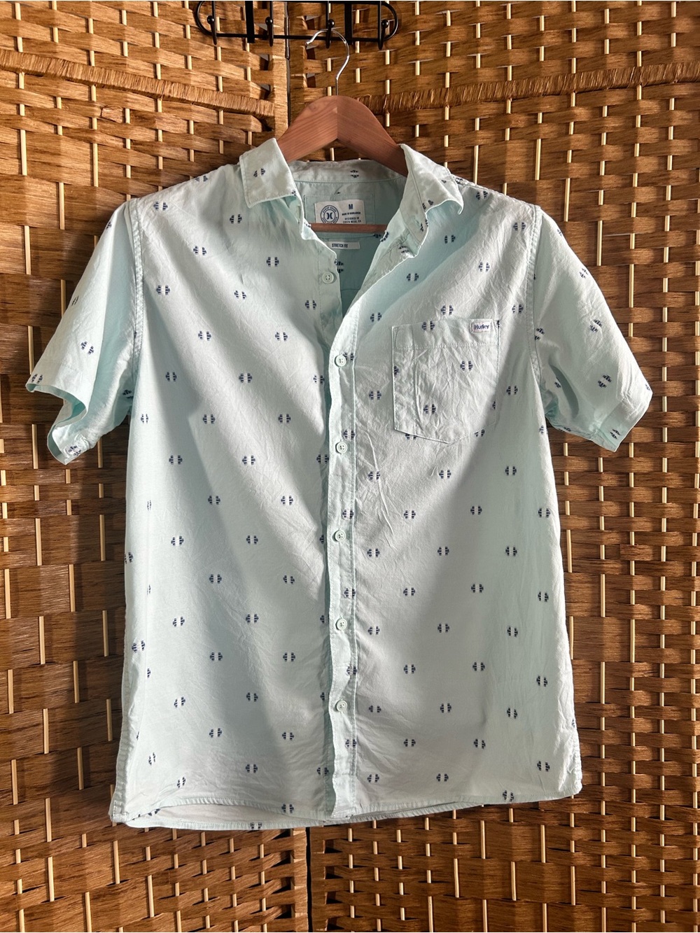 Hurley Stretch Fit Geometric Print Short Sleeve Button Down Shirt Men’s M